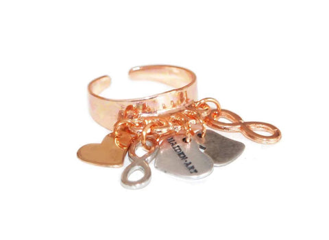 Statement ring in gold rose with infinity and hearts charms. - Maiden-Art