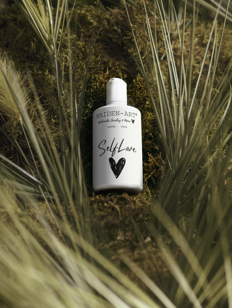 Nourish Shampoo Mindful Hair Care Nourish and Volumize Shampoo Selfnamed