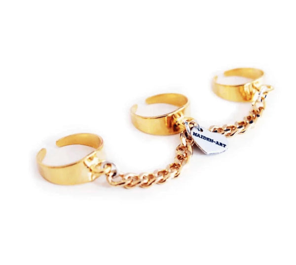 Triplet rings with gold chains - Maiden-Art