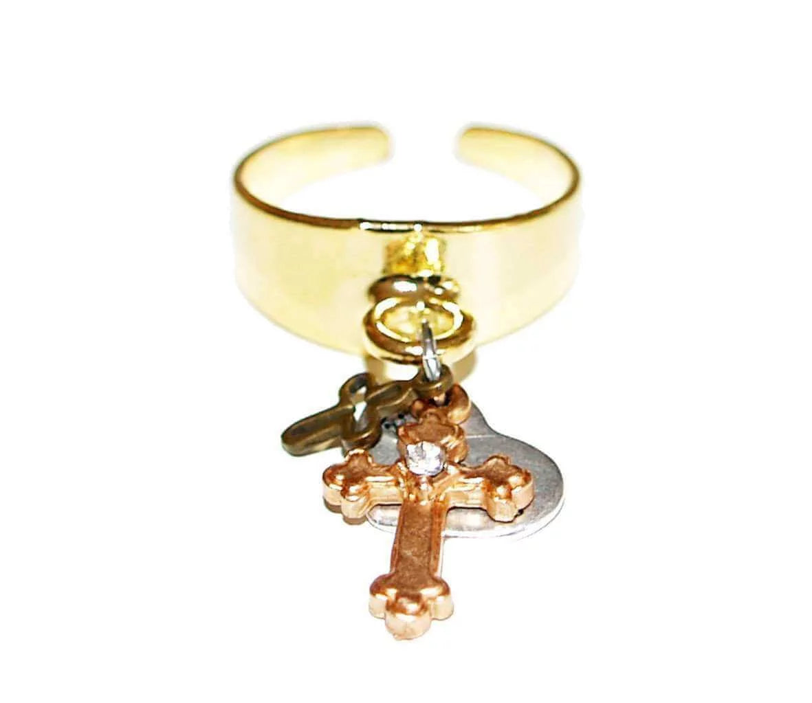 Statement ring in gold with rose gold cross charm - Maiden-Art
